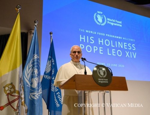 “Le armi si alimentano più facilmente delle persone”. La visita del Papa al Programma Alimentare Mondiale